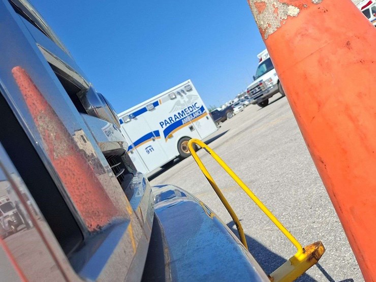 2010-ford-cargo-image-27