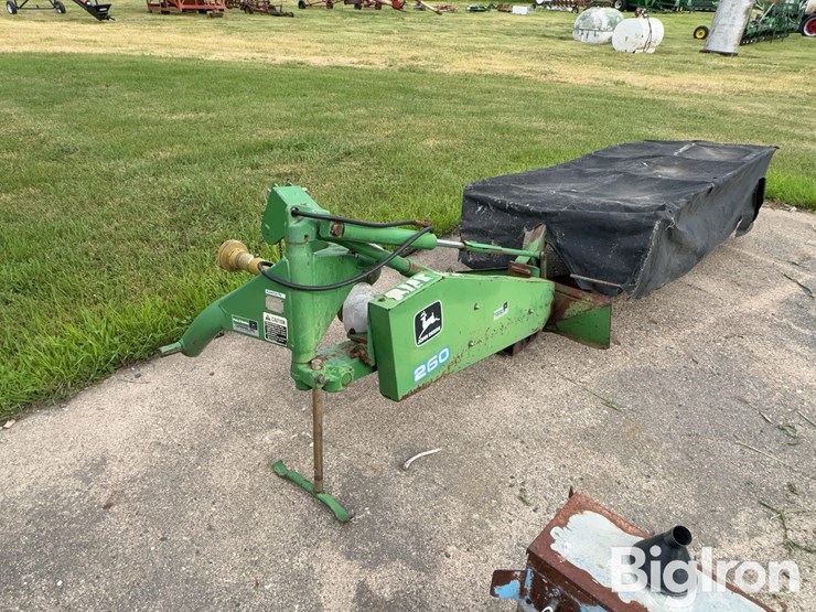 john-deere-260-image-1