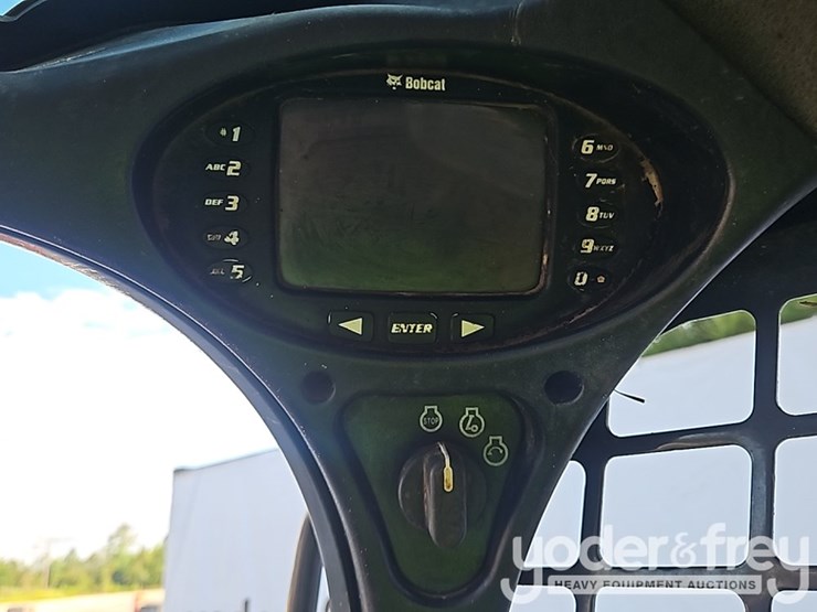 2019-bobcat-t590-image-22