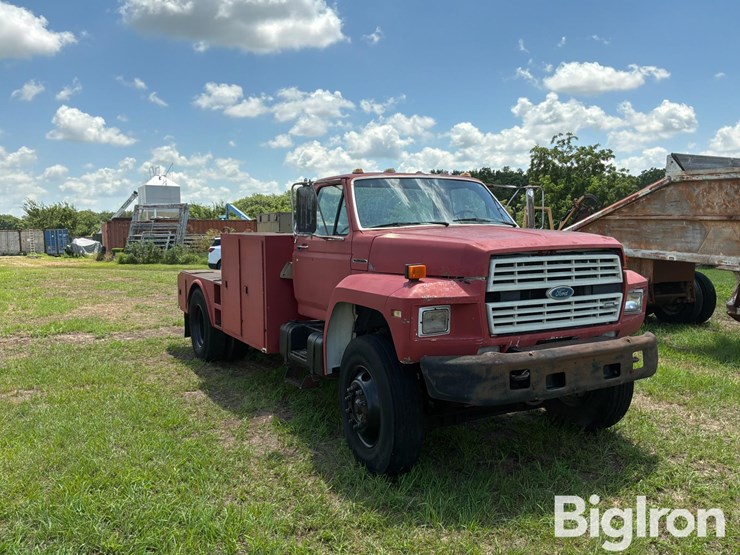 1988-ford-f800-image-3