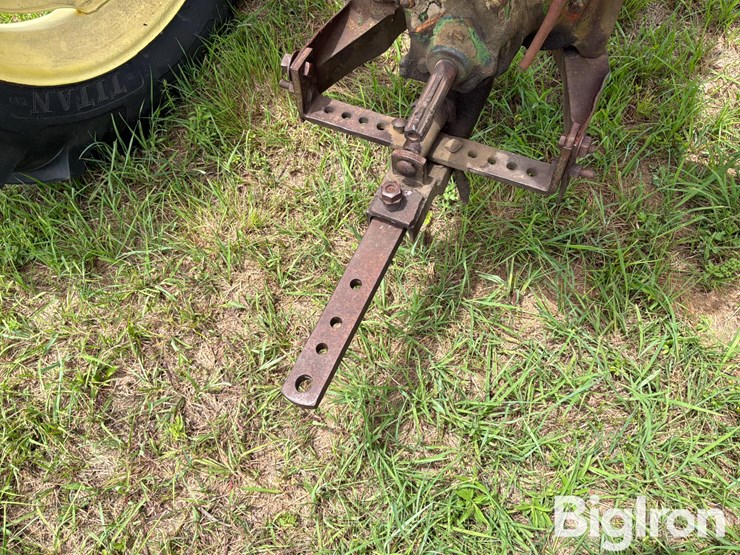 john-deere-b-image-11