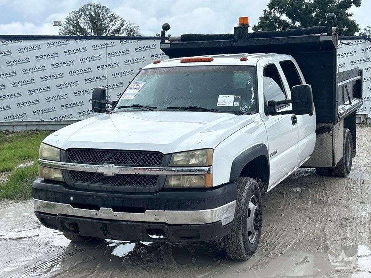 2003-chevrolet-silverado-3500-image-4
