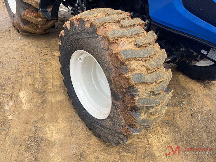 2023-new-holland-boomer-55-ag-tractor-image-9