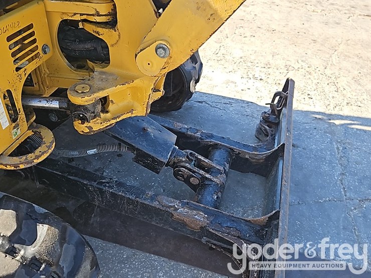 2023-caterpillar-301.7cr-image-12