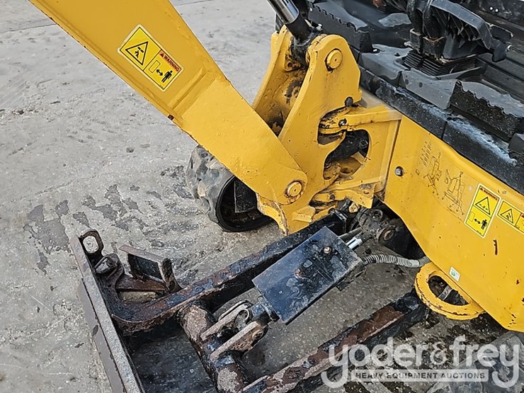 2022-caterpillar-301.7cr-image-19