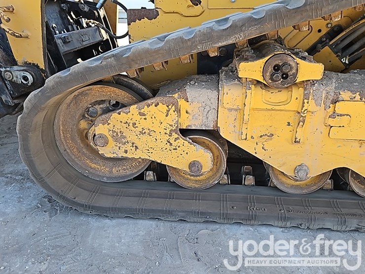 2021-caterpillar-289d3-image-19