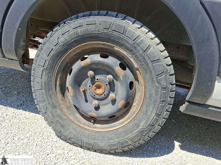 2019-ford-transit-image-19
