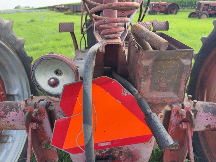 farmall-m-image-32