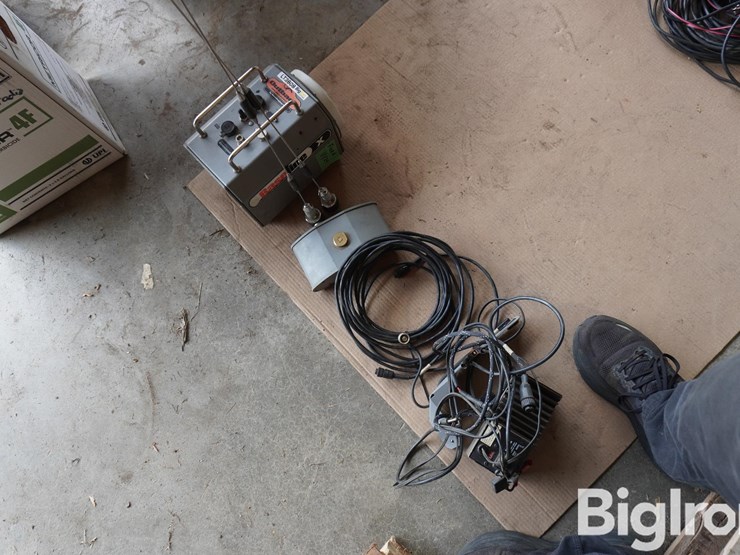 outback-baseline-x-rtk-base-station-image-5