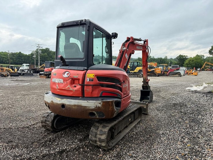 2020-kubota-kx040-4-image-4