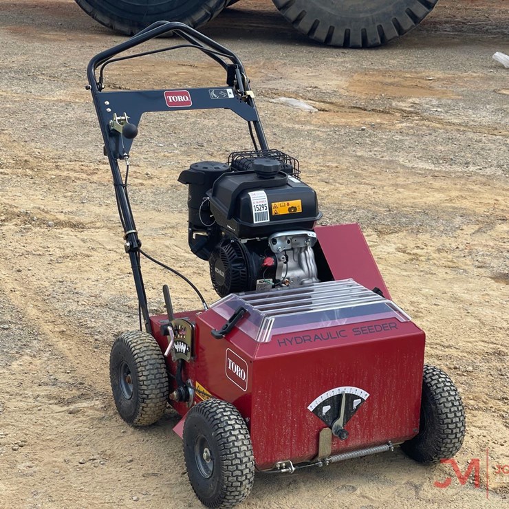 TORO HYDRAULIC SEEDER