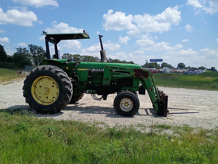 john-deere-2940-image-9