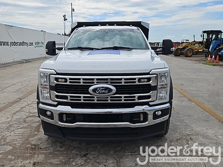 2023-ford-f550-xl-image-10
