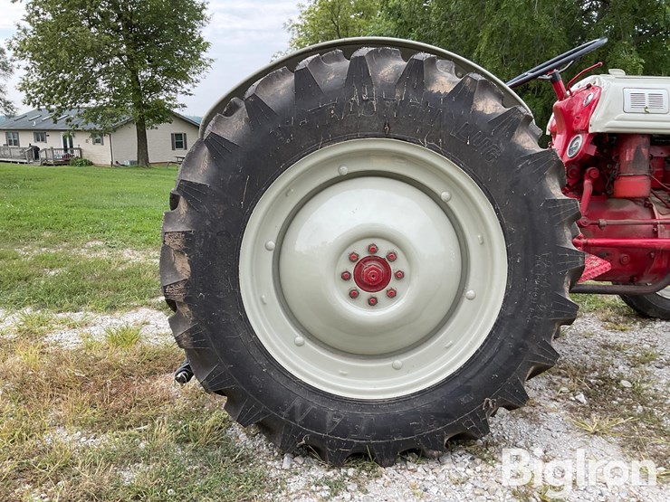 ford-8n-image-18