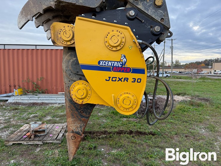 2014-komatsu-pc220-image-17