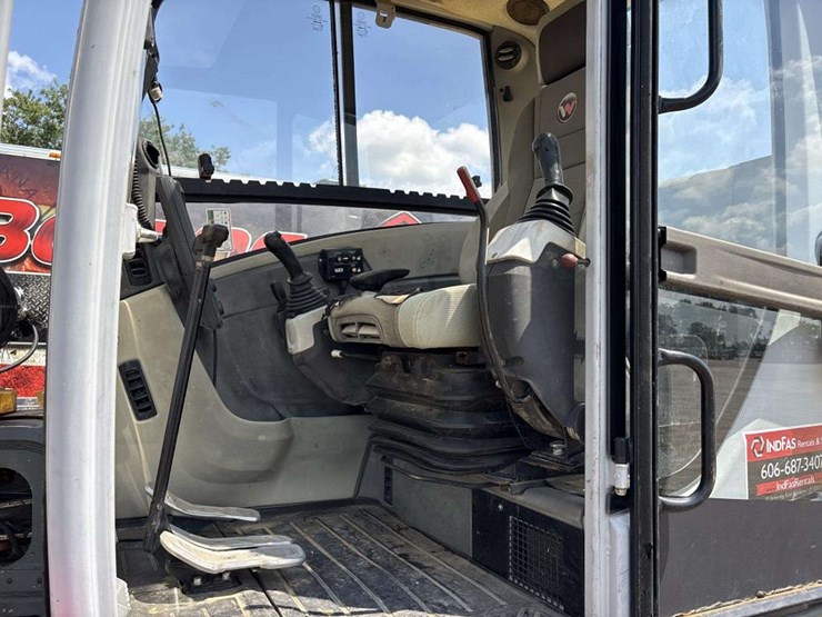 2019-wacker-neuson-et145-image-23