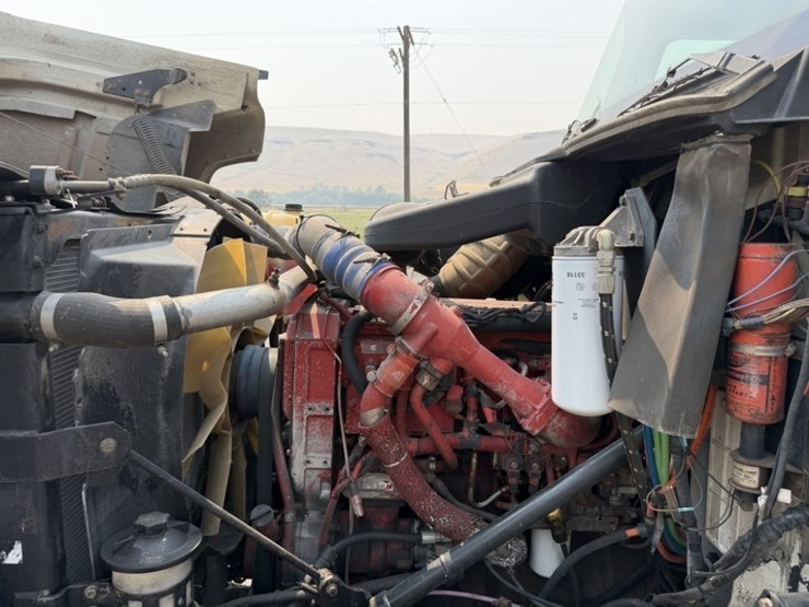 2004-international-5500i-t/a-truck-tractor-image-45