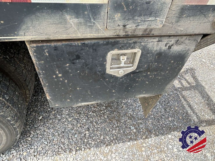 2015-ford-f550-image-11