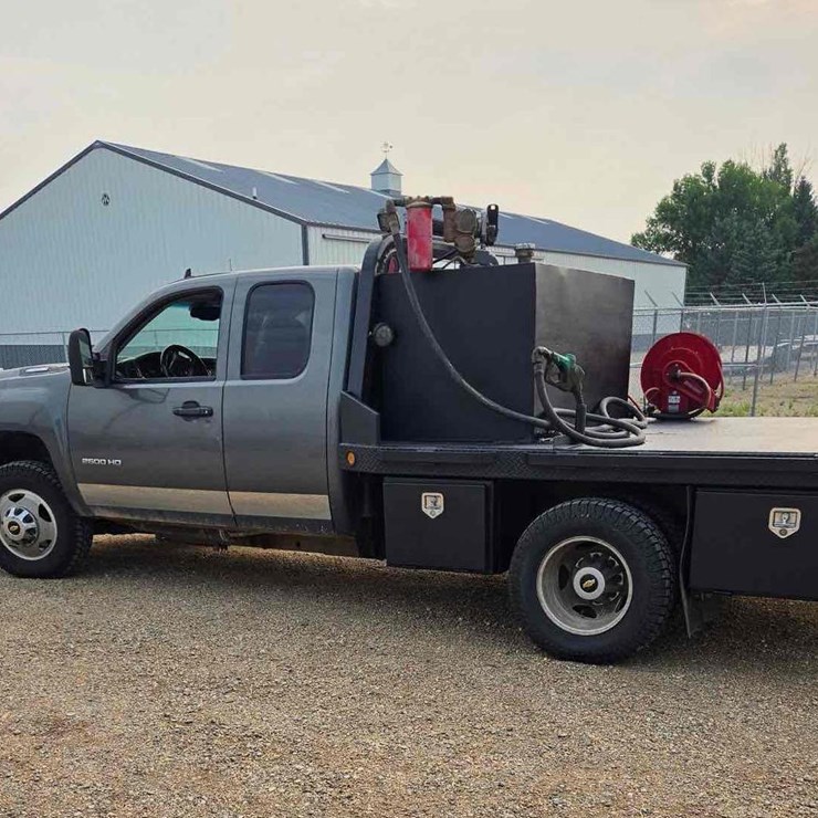 2011 CHEVROLET 3500