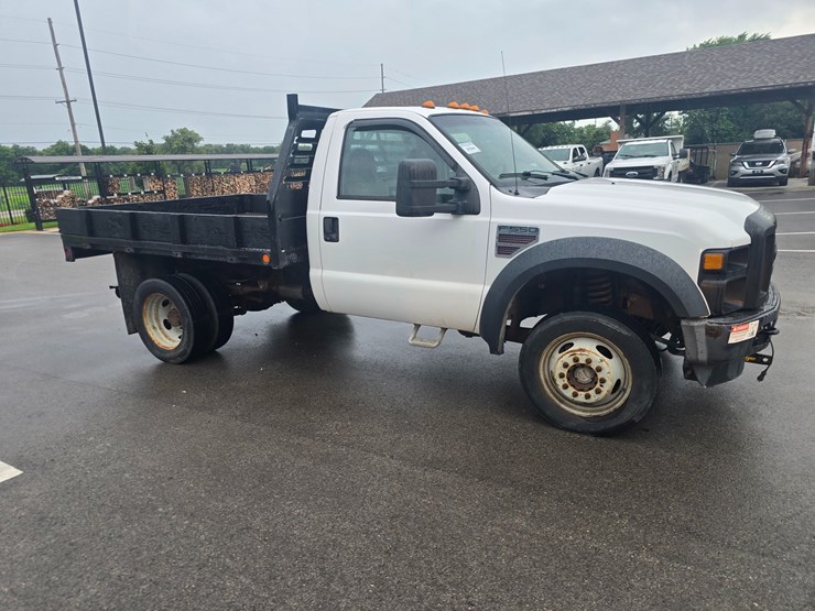 2008-ford-f550-image-19