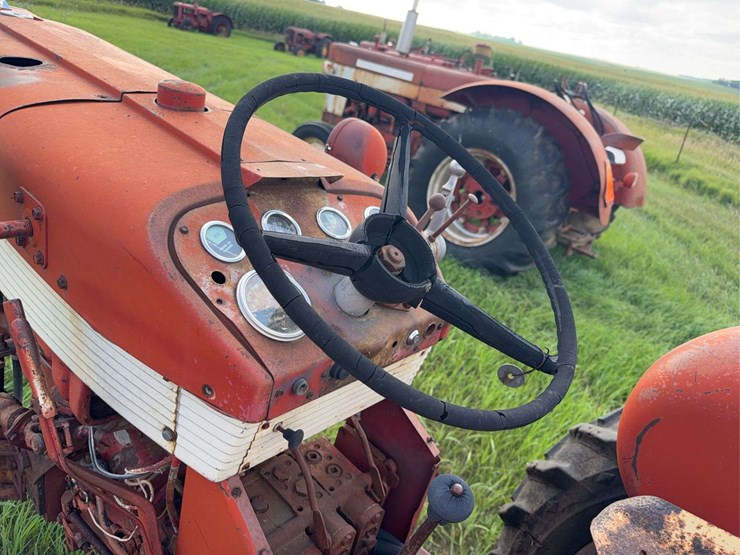 farmall-340-row-crop-image-42