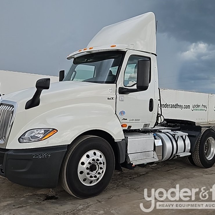 2019 INTERNATIONAL LT