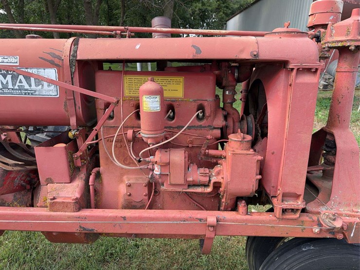 farmall-f-30-image-17