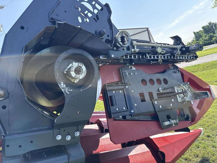 drago-gt-folding-corn-head-image-24