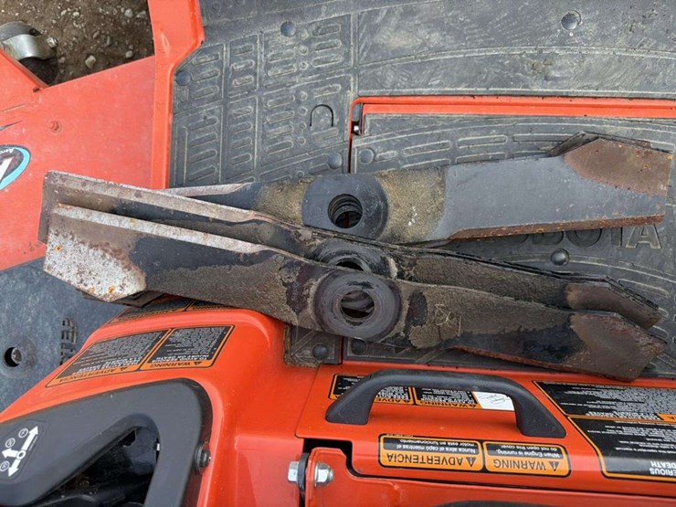 kubota-zd1211-image-20