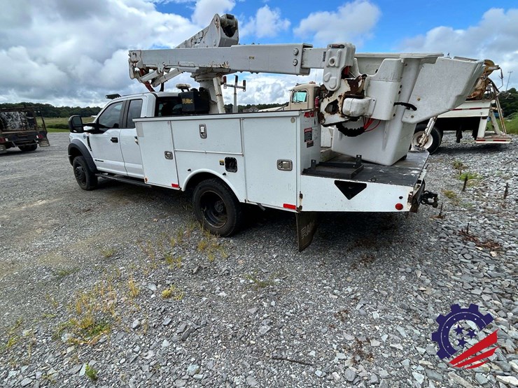 2017-ford-f550-image-3