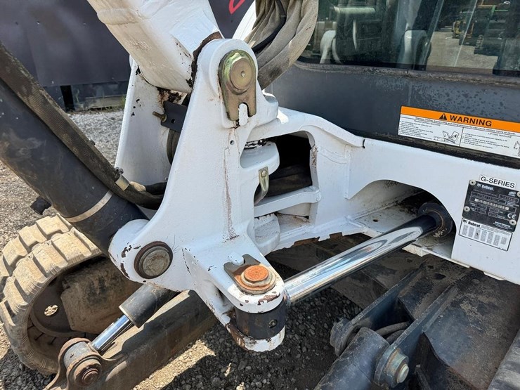2006-bobcat-341g-image-13