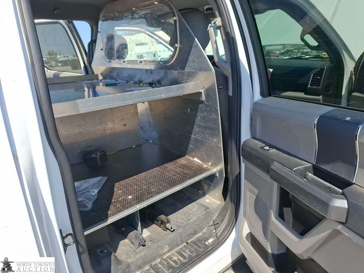 2016-ford-f150-xlt-image-19