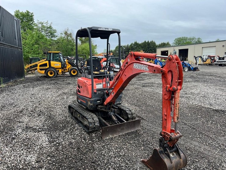2020-kubota-u17-image-8