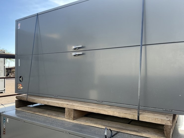 (3)-steel-storage-cabinets-image-4