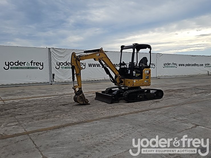 2023-caterpillar-302.7cr-image-2