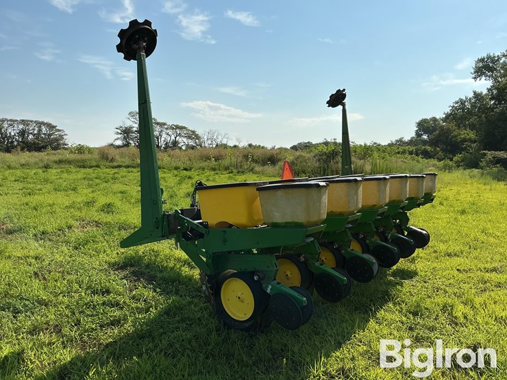 john-deere-7000-image-7