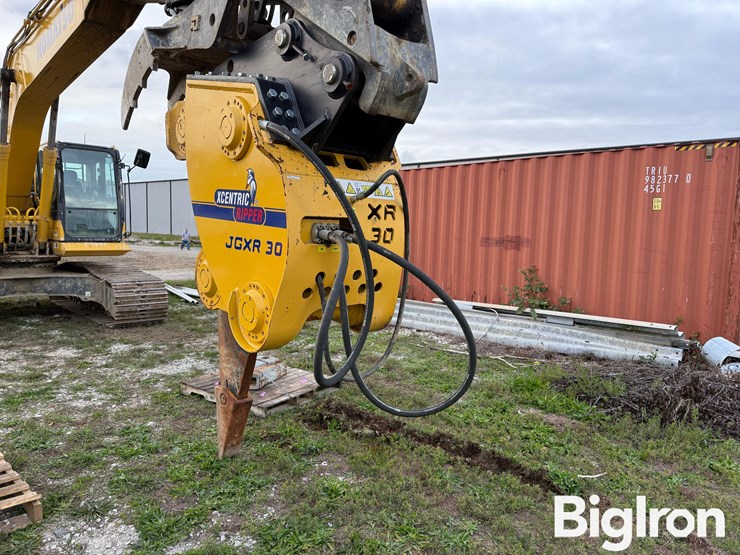2014-komatsu-pc220-image-16