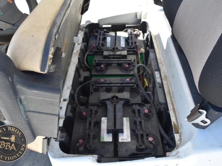 2015-club-car-precedent-electric-iq-46471-image-11