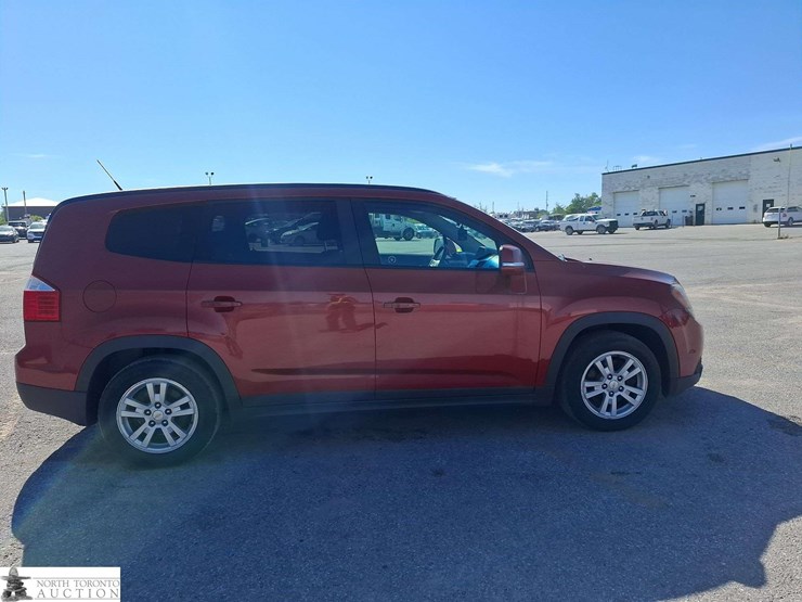 2014-chevrolet-orlando-4x2-1lt-4dr-suv-image-4