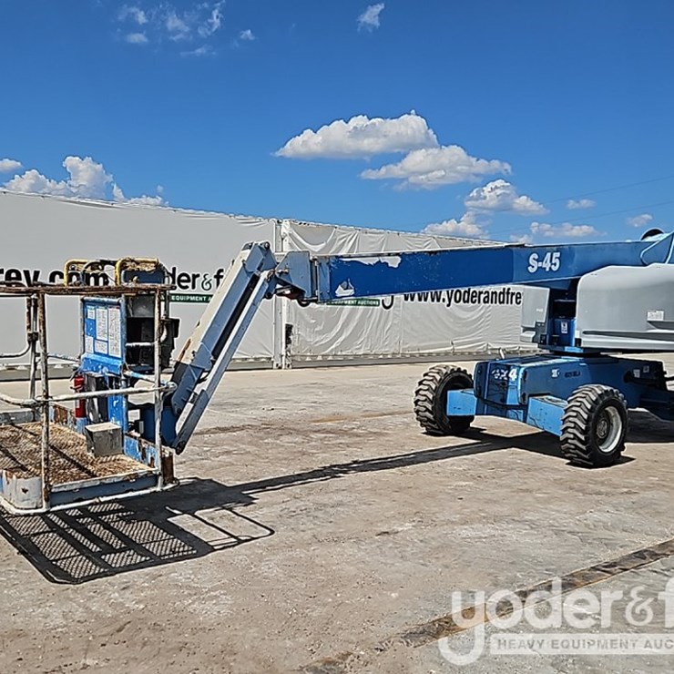 2015 GENIE S45