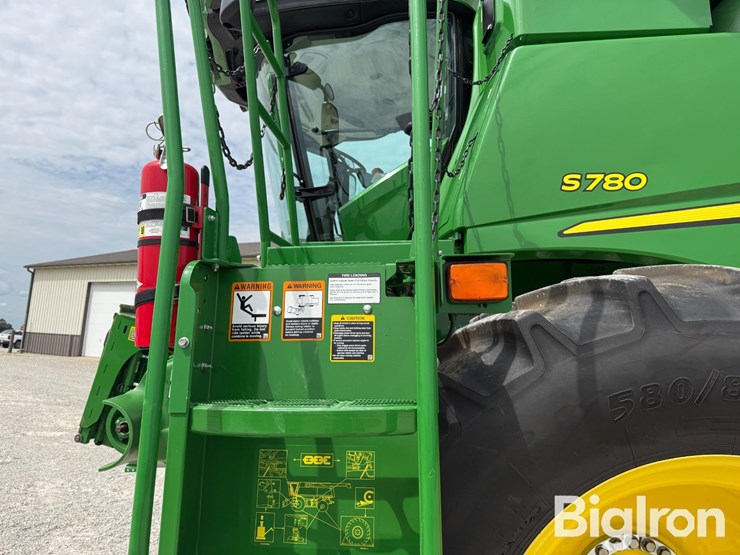 2024-john-deere-s780-image-16