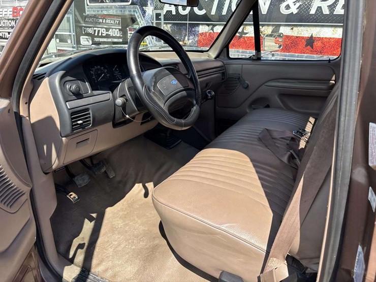 1993-ford-f150-xl-image-11