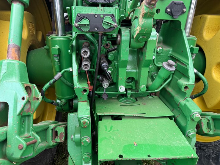 john-deere-8345r-image-50