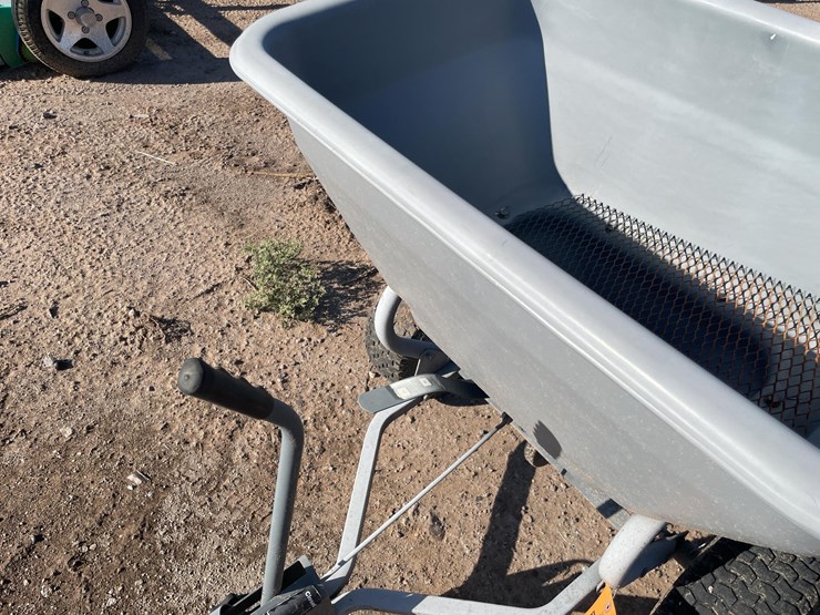 #2308-•-pull-type-spreader-(offsite-in-las-cruces)-image-8