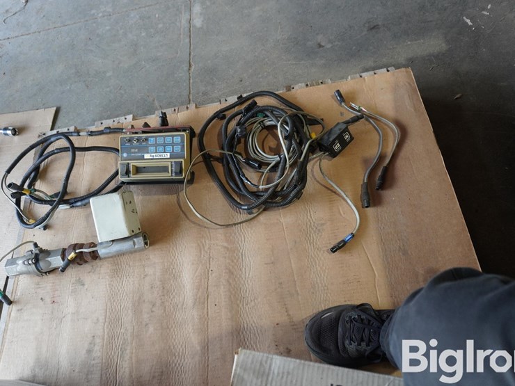 hiniker-anhydrous-controller-image-2