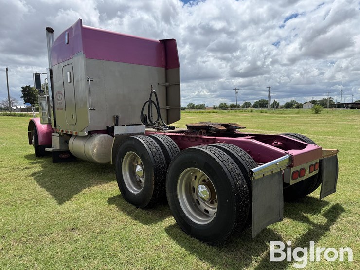 2000-peterbilt-379-image-7