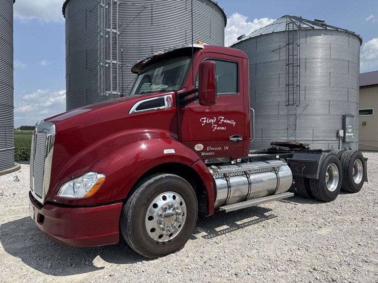 2014-kenworth-t680-image-1