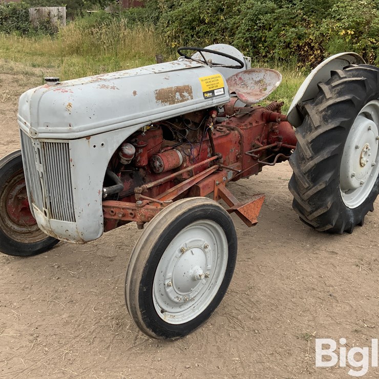 1940 FORD 9N