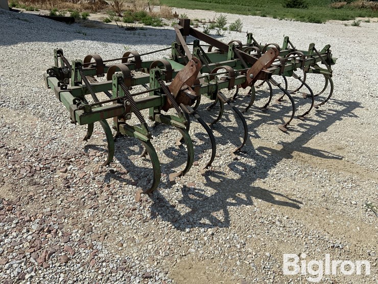 john-deere-14-image-7
