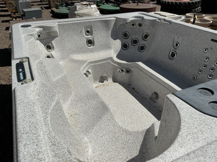 down-east-spa-unit-image-7